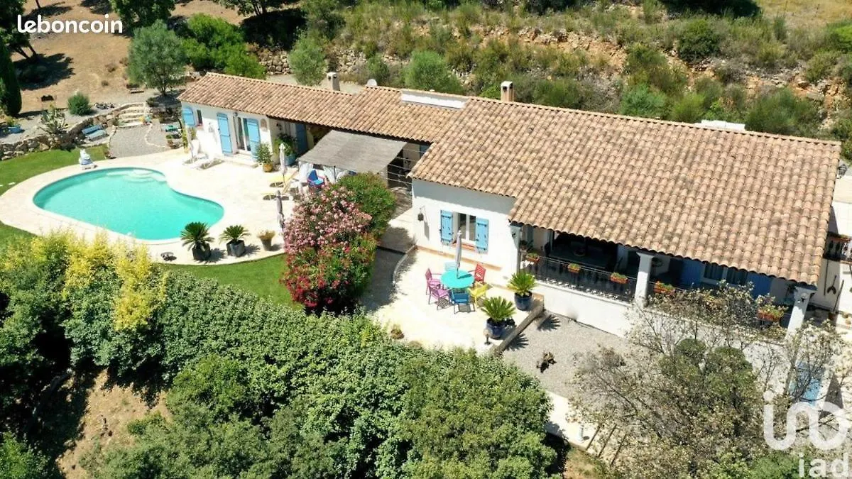 L'Oustaou De L'Estama Bed & Breakfast Rocbaron 0*,
